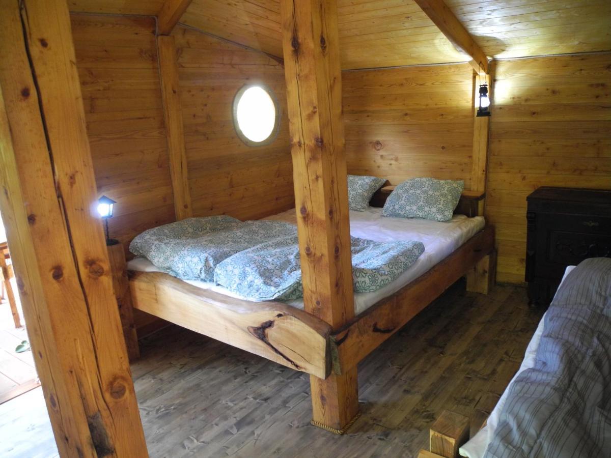 Treehouse V Brdech Villa Bohutin  Luaran gambar